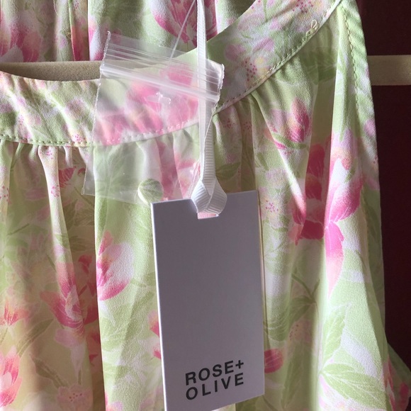 ROSE+OLIVE SWEET TOP. LIME GREEN WITH PINK FLOWERS.HIGH NECK. CLASSY.NEW W/TAGS! - Picture 4 of 7